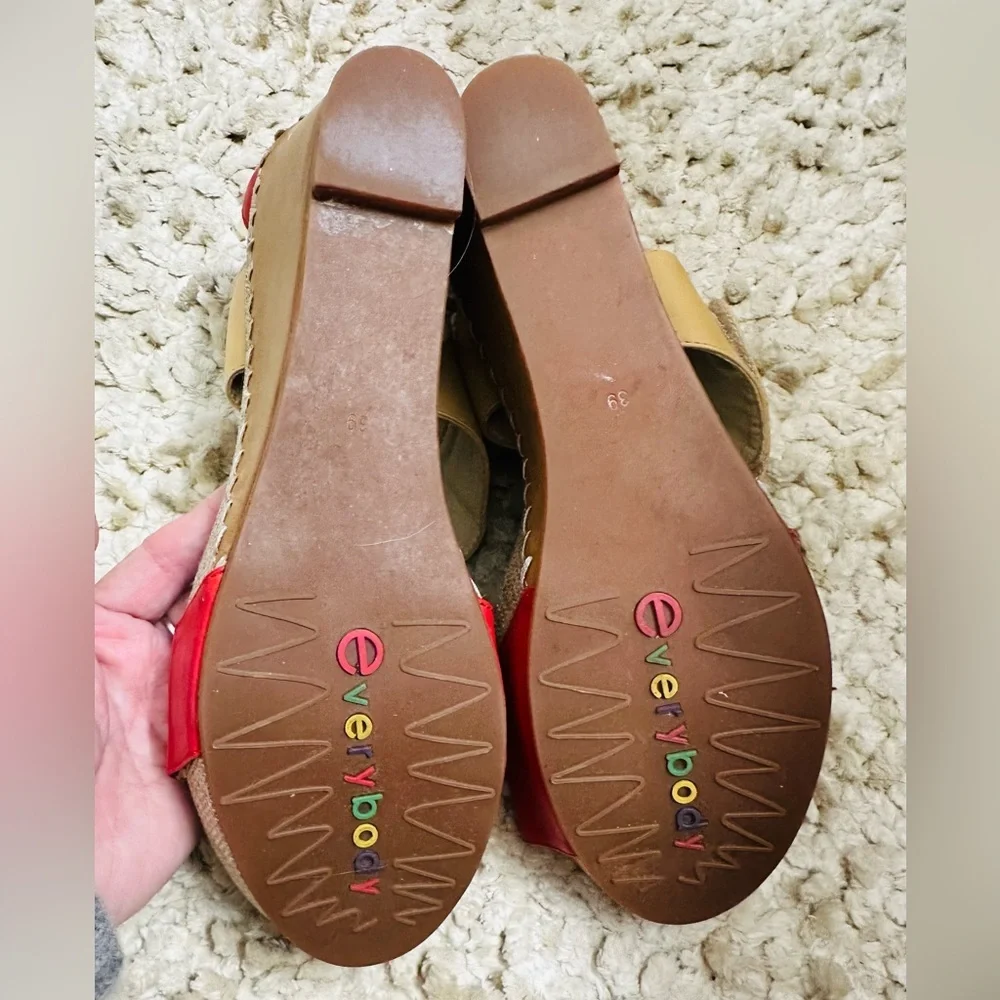 Everybody by BZ Moda Leather Festive & Vibrant Wedges Open Toe Sandals 39/US 8.5